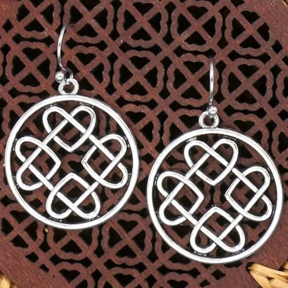 Fashion Jewelry OS round antique silver w hollowed hearts center dangle earrings